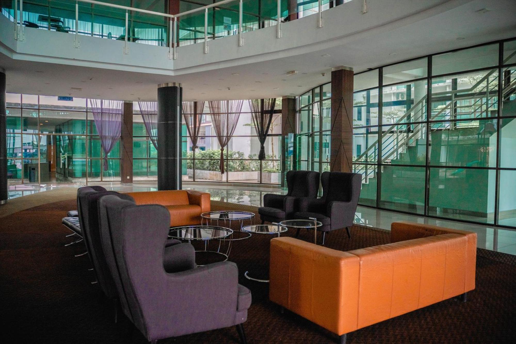 Apartment Mount Austin #palazio C2 View 3-4pax #mspro Johor Bahru